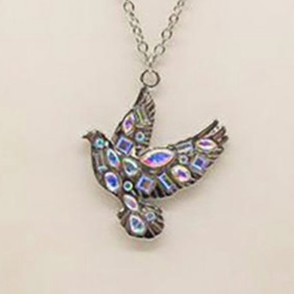 dove pendant necklace, new condition - Picture 2 of 2